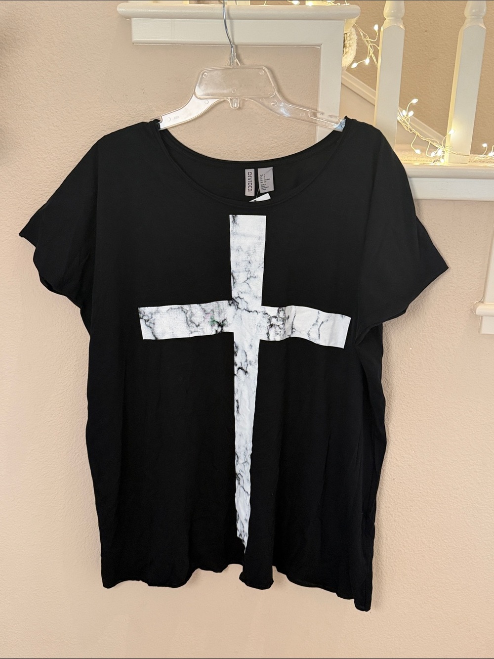 Divided H&M Black Short Sleeve Tee with White Marble Cross